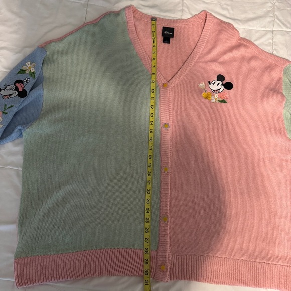 Disney Hot Topic Pastel Colorblock Cardigan Mickey Minnie Sweater Plus Size 5 - Picture 7 of 9
